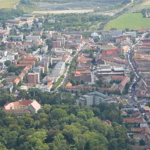 Pezinský zámok a vinobranie