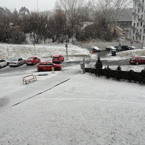 Sneží.....